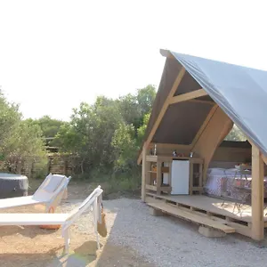 Luxe tent Glamping San Bart, San Vincenzo