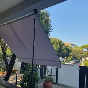  Apartment Lecci Al Mare